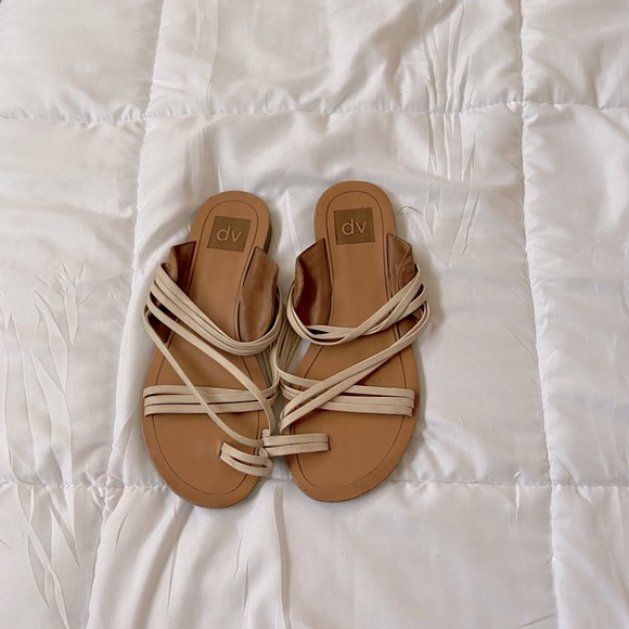 Payless 💎 color : white / tan / rose gold - Picture 3 of 4